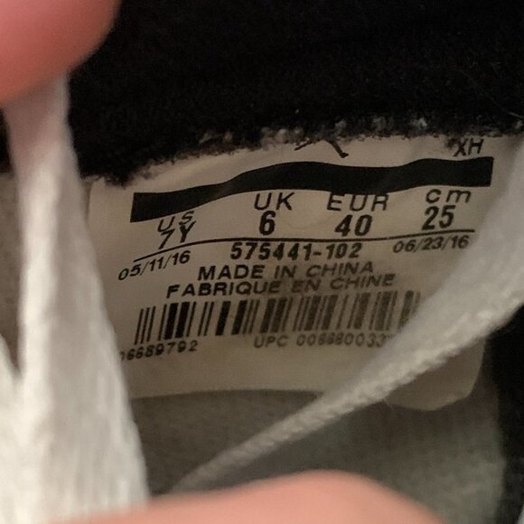 Rare 2016 Nike Air Jordan 1 Retro High Yin Yang White Size 7 - Picture 3 of 12